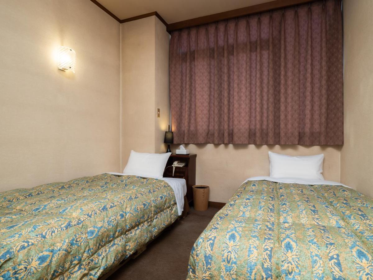 Business Hotel Nakayama นาโกย่า ภายนอก รูปภาพ